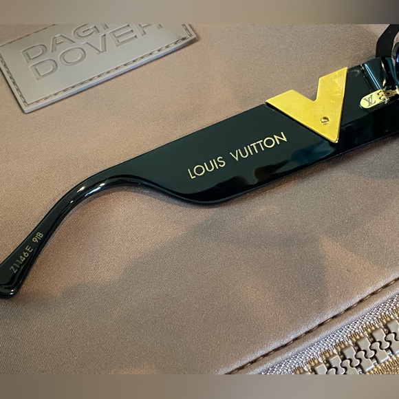 LOUIS VUITTON My Fair Lady Studs Sunglasses - Picture 6 of 16